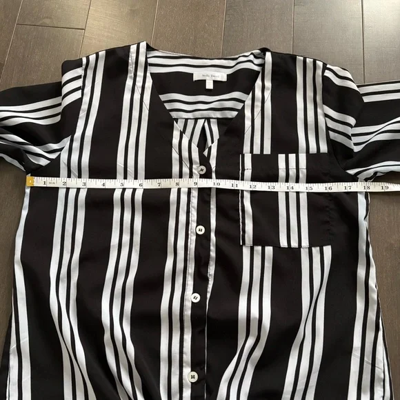 Stella Tweed High Low Black & White Striped Blouse Roll Tab Sleeve Size XS - Picture 6 of 9